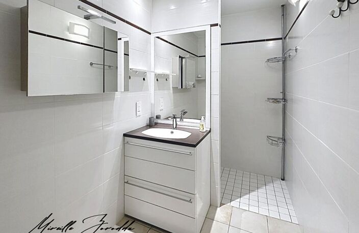 Jonquieres Saint Vincent VILLA, résidence sécurisée de 91m² avec terrasse et parking — photo 5