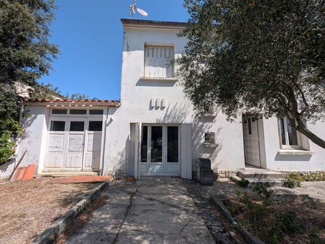 Villa T 5 Centre ville Castelandary avec jardin et garage — photo du bien