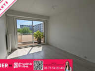 LOCATION : Brive Centre - Proche Hopital  : Apt T3 de 81m² avec SEJOUR DOUBLE+BALCON+ASCENSEUR+PARKING en sous-sol+CAVE+LOCAL VELO — photo 2