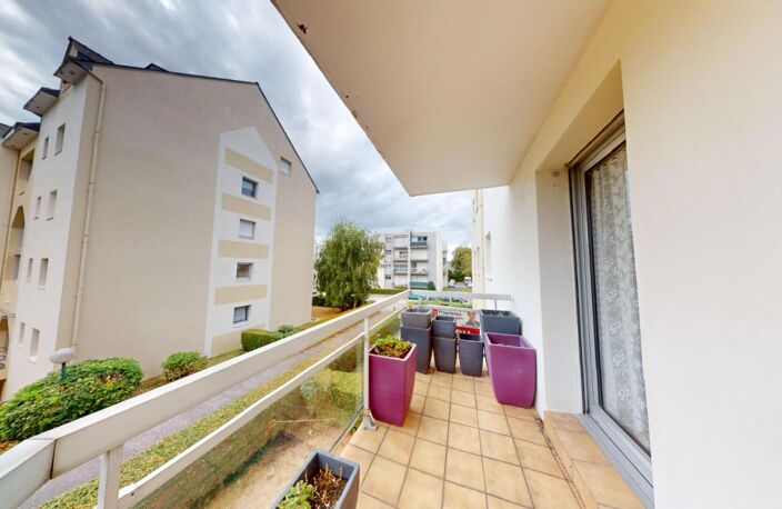 Vannes T2 proche centre-ville avec parking — photo 3