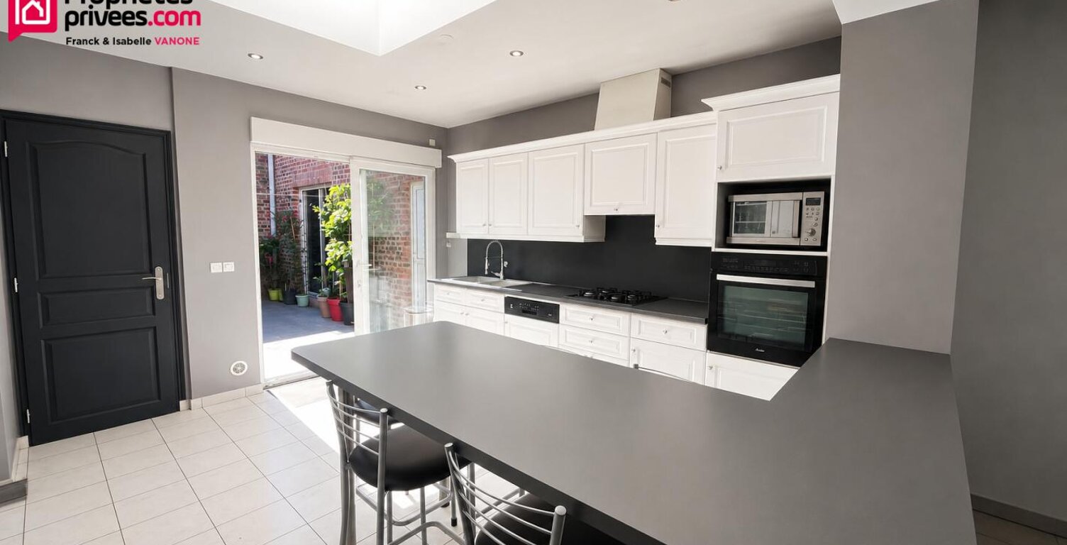Ensemble immobilier : une maison 4 chambres 135 m² + une maison de 86m² à rénover — photo 1
