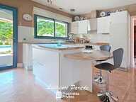 PROPRIÉTÉ DE CARACTÈRE 348 m² de plain Pied 1,8 HECTARES, PISCINE, GARAGE, ENTRE BORDEAUX ET PERIGUEUX, A PROXIMITE DE SAINT-ÉMILION ET BERGERAC — photo 3
