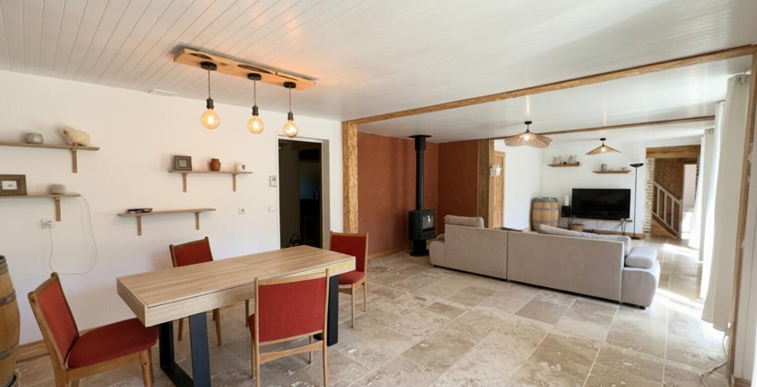 MAISON — photo 1
