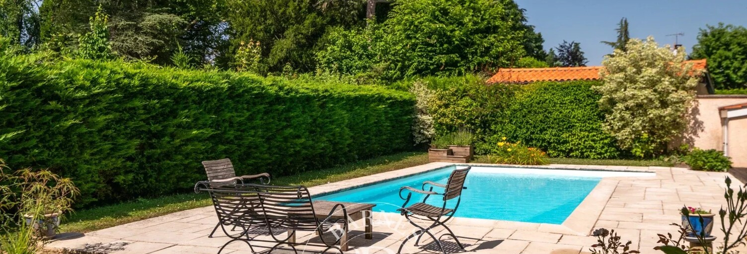 Maison 5 Pièces 211 m² à vendre à Saint-Cyr-au-Mont-d'Or (69450)