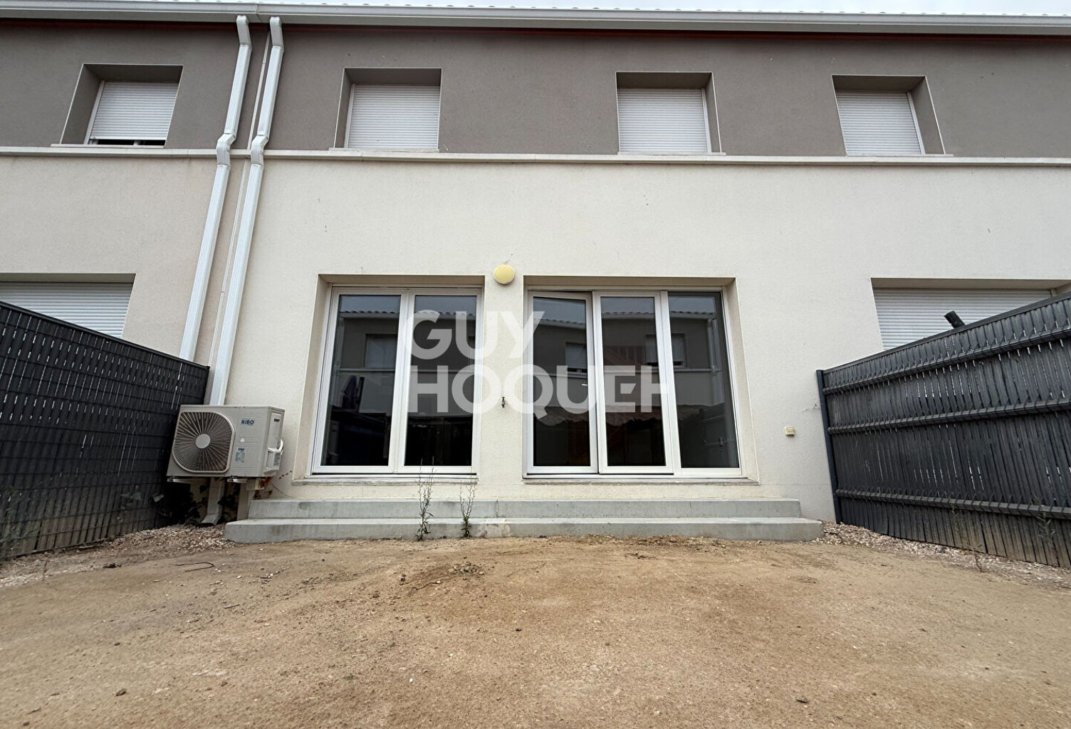 A vendre à PEZILLA LA RIVIERE (66370)  Maison F5 de 90 m² avec jardin et garage. — photo 1
