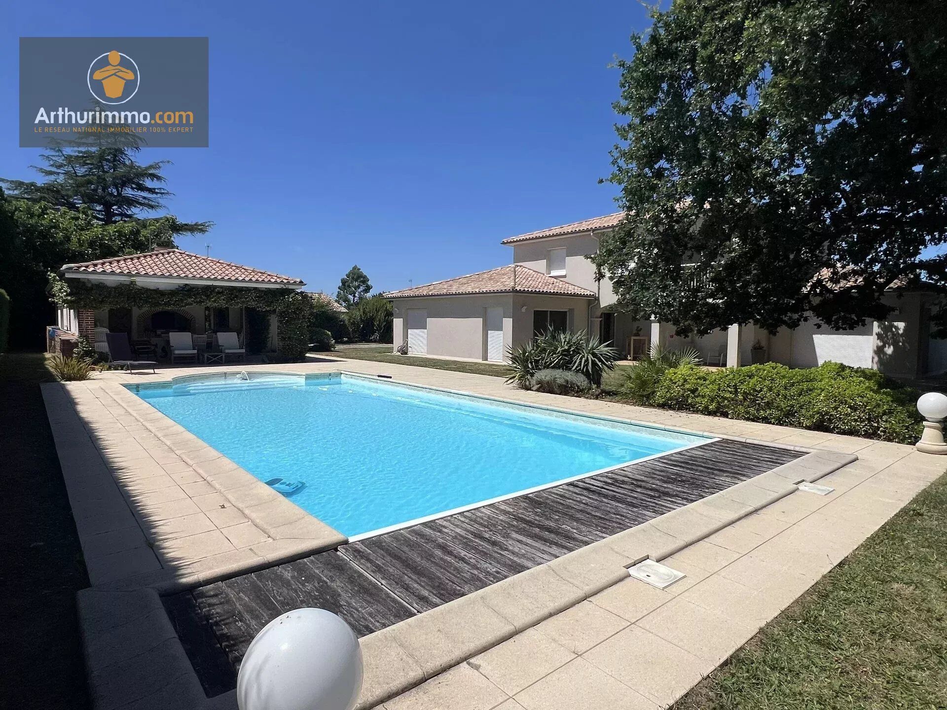 Maison 8 pièces 224 m² · à Marmande · 224 m² · 598 500 €