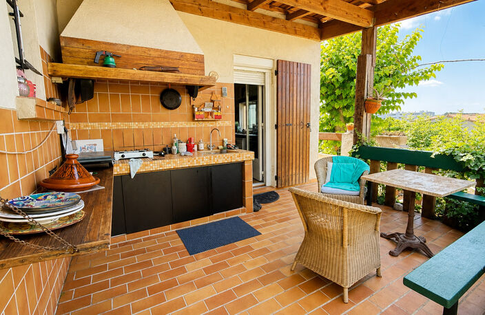 Maison familiale T5   134,5 m2   Dépendance / Studio - Marti — photo 2