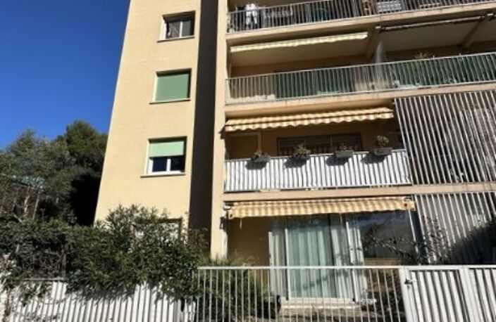Vente appartement 2 pièces 48 m² Hyères (83400) — photo 2