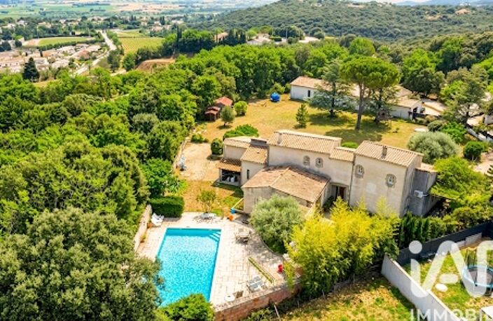 Vente Maison/villa 8 pièces — photo 2