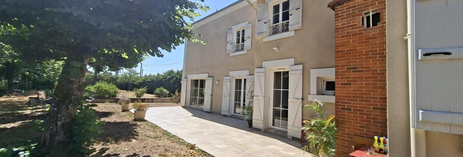 Maison 5 Pièces 196 m² à vendre à Amplepuis (69550)