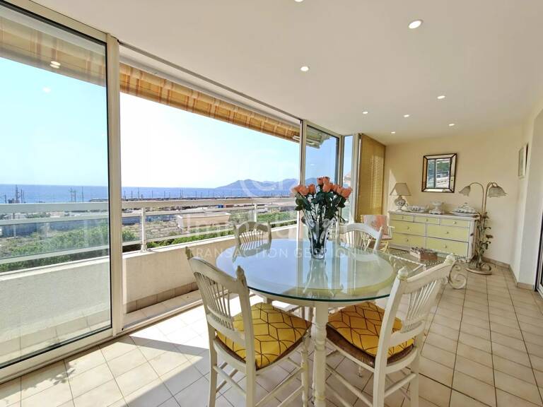 T4 83.63 m² VUE MER ETAGE ELEVE GRAND GARAGE — photo 1