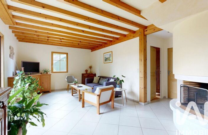 Vente Maison/villa 8 pièces — photo 2