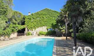 Maison 15 Pièces 750 m² à vendre à Arles (13200)