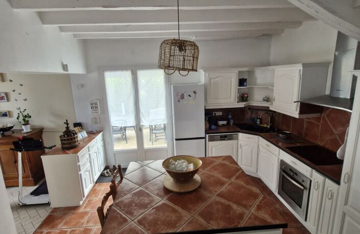 Vente Maison/villa 5 pièces — photo 2