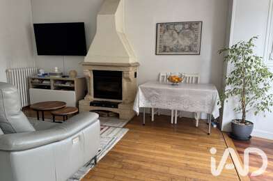 Maison 5 pièces 2250 €