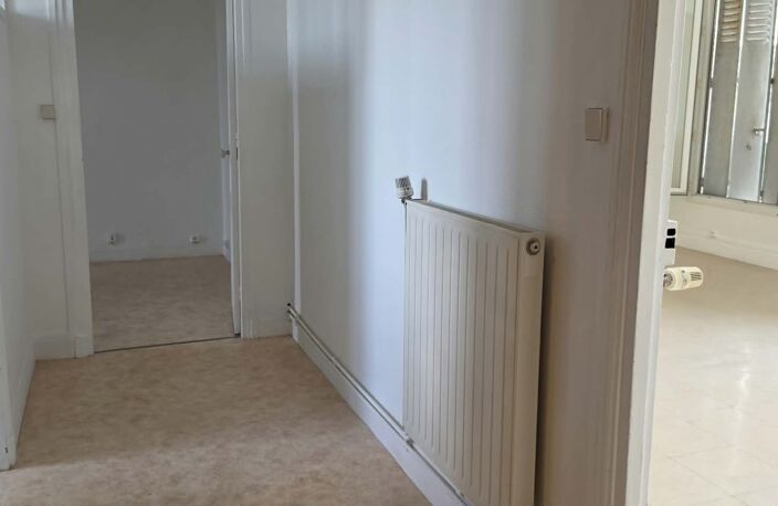 Location Appartement 2 pièces — photo 2