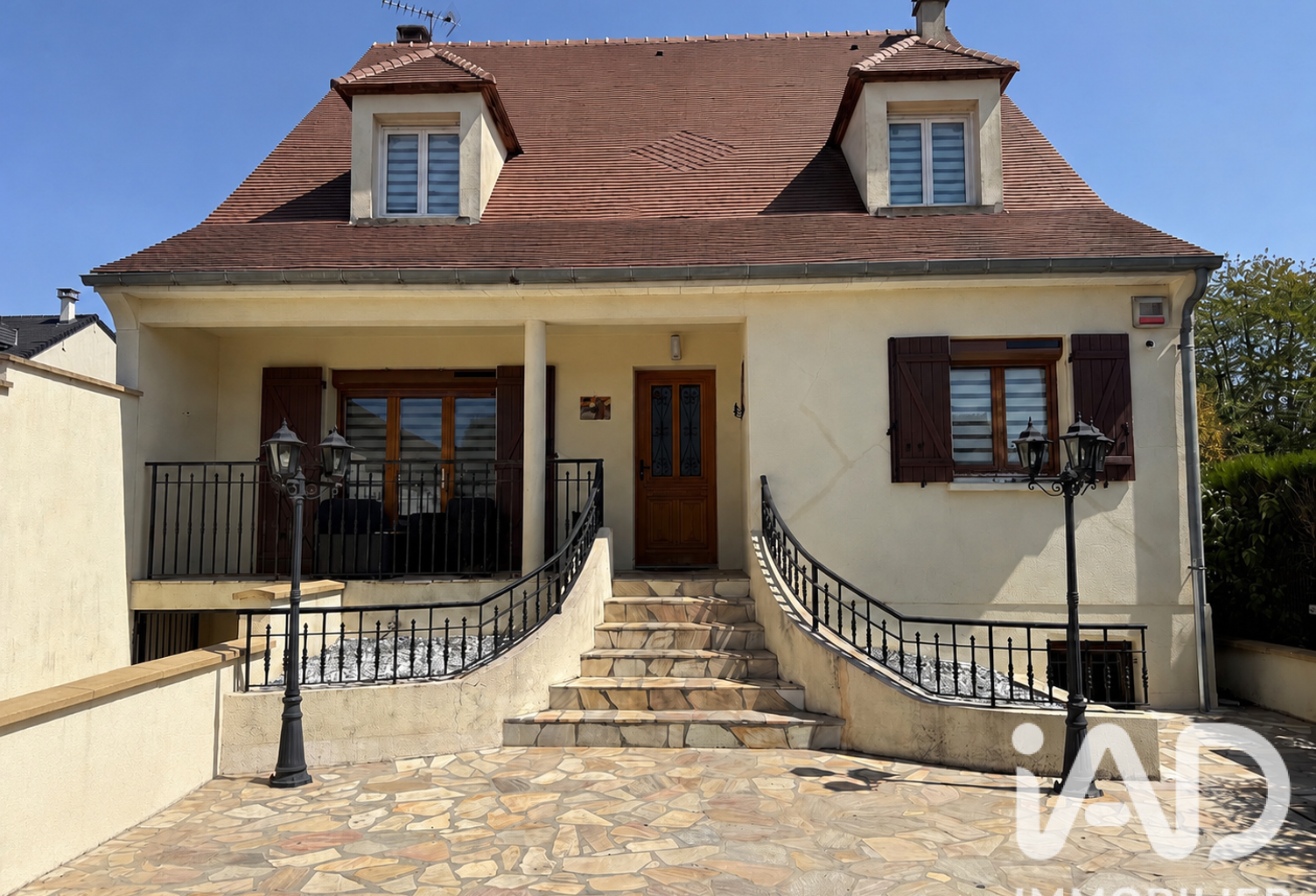 Vente Maison/villa 9 pièces — photo 1