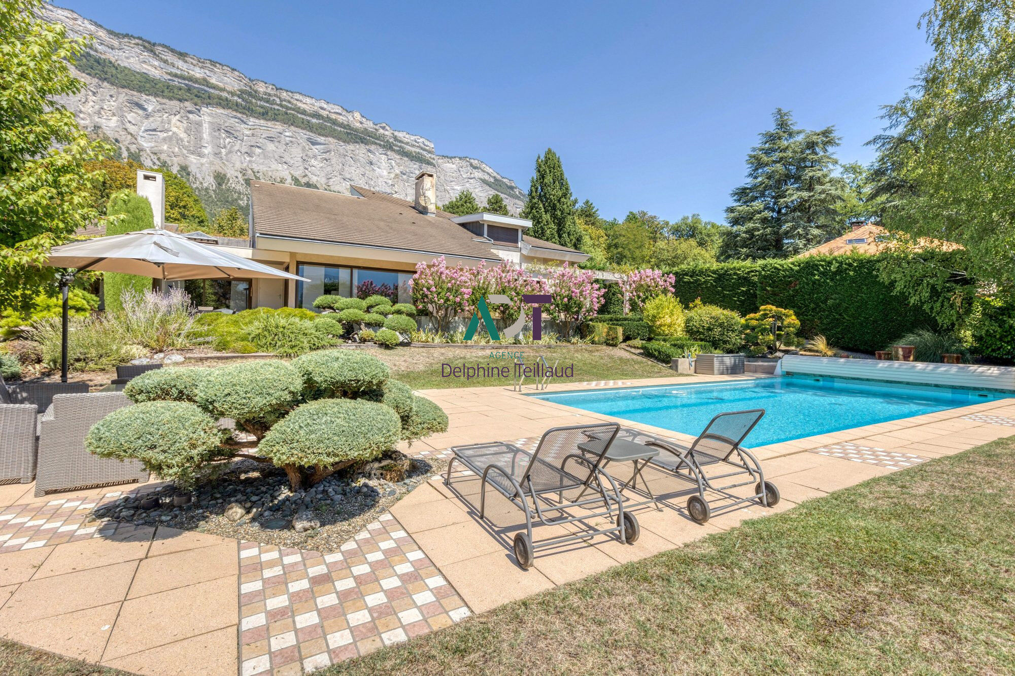 Villa / Maison  T11 à vendre Meylan 38240