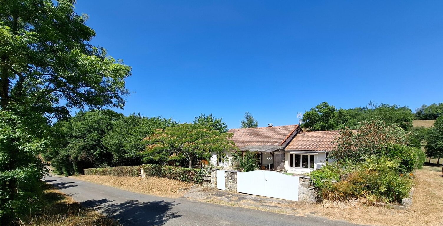 Belle maison avec terrain, beau potentiel — photo 1