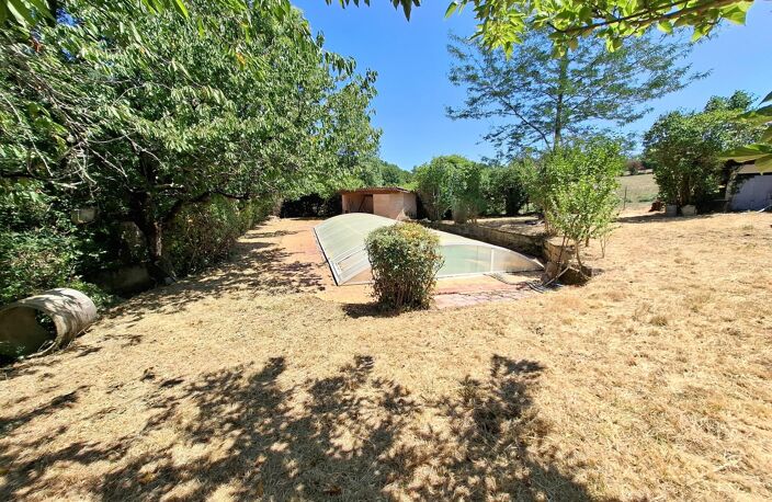 Belle maison avec terrain, beau potentiel — photo 2