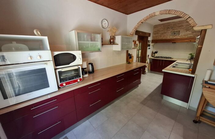 Belle maison avec terrain, beau potentiel — photo 3