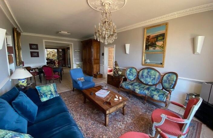 Maison de caractère 175 m² habitables avec piscine et jardin paysager — photo 3