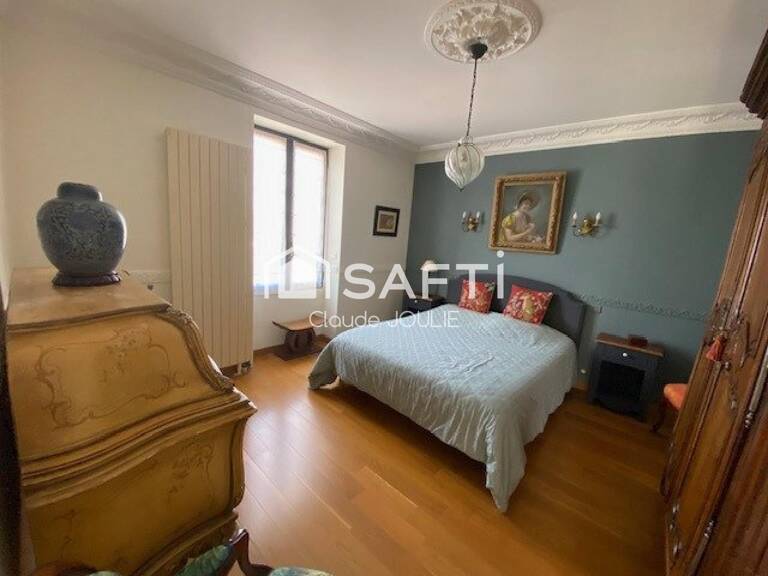 Maison de caractère 175 m² habitables avec piscine et jardin paysager — photo 1