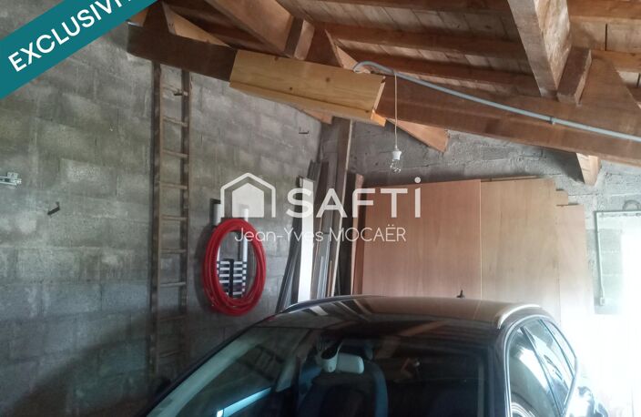 CHATEAUNEUF DU FAOU (29520), Terrain avec garage, petit atelier, parking privé, en centre bourg. — photo 5