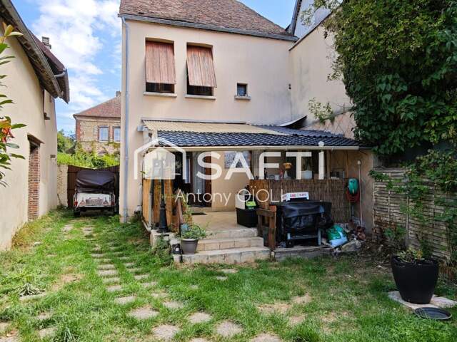 Maison ancienne de 172m2 au calme — photo du bien