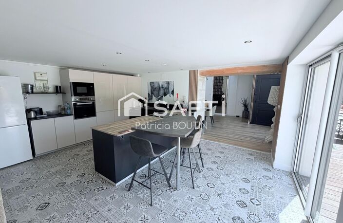MAISON EN PIERRE 3 CHAMBRES, DÉPENDANCES ET PISCINE AVEC VUE IMPRENABLE A NIORT ! — photo 2