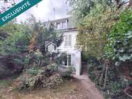 Belle opportunité, grand terrain, rue recherchée, maison à rénover. — photo 2