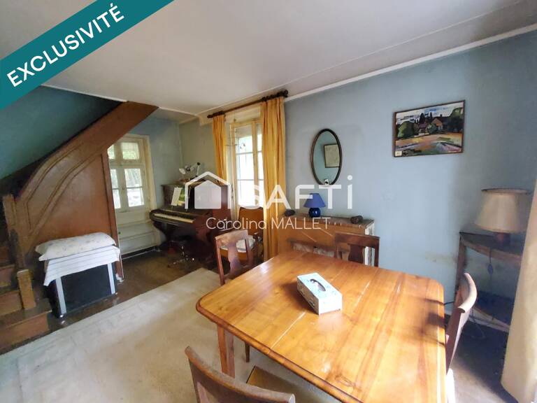 Belle opportunité, grand terrain, rue recherchée, maison à rénover. — photo 1
