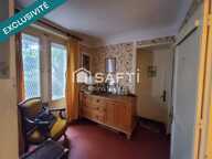 Belle opportunité, grand terrain, rue recherchée, maison à rénover. — photo 4