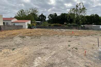 Terrain  82800 €