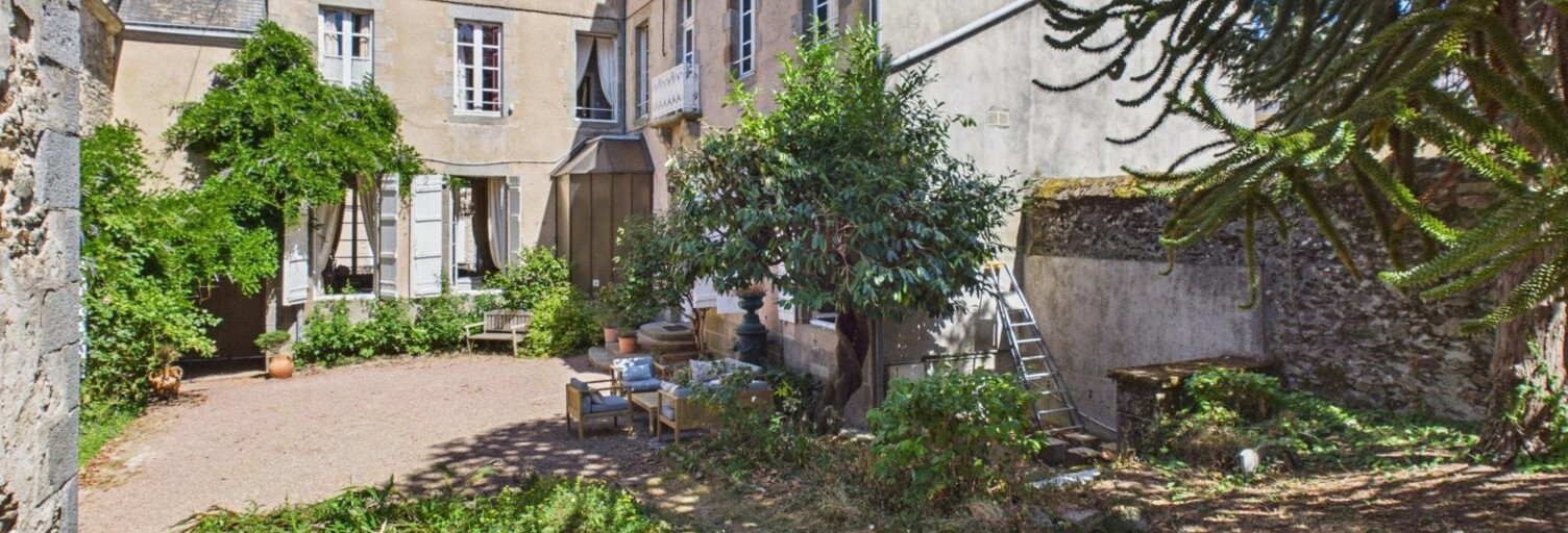 Immeuble  383 m² à vendre à Mayenne (53100)