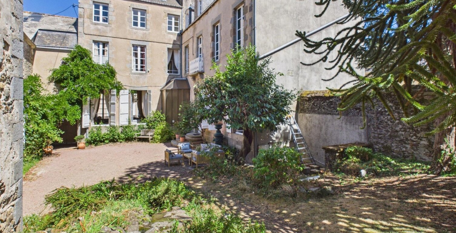 Magnifique demeure de prestige avec jardin a Mayenne — photo 1
