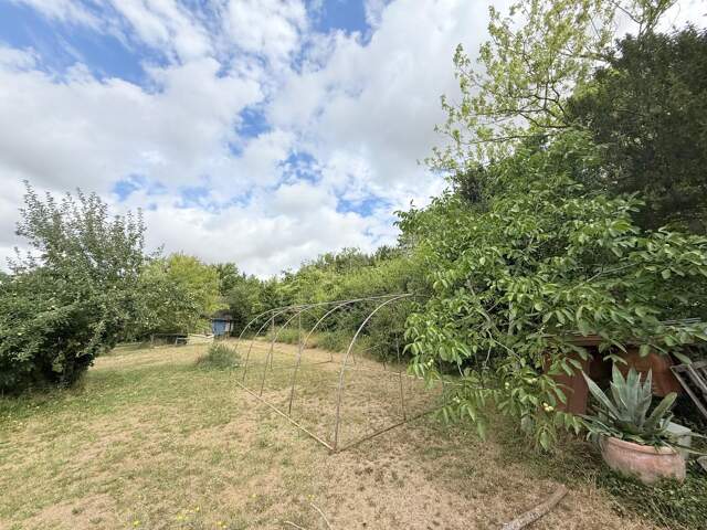 Magnifique terrain arboré constructible — photo du bien
