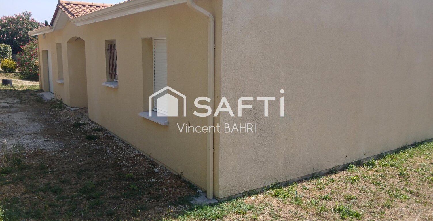 Maison contemporaine au calme, économe en énergie, parfait état, équipée de panneaux solaires. — photo 1