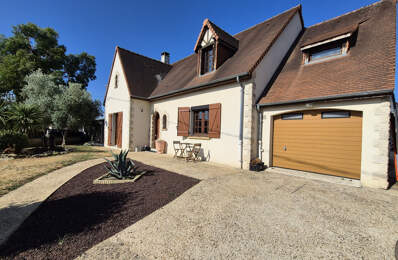 Maison familiale 133 m2 avec piscine et dépendance   4 chamb — photo du bien