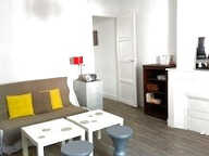 ENTRE HOTEL DE VILLE ET FRONT DE MER PETIT APPARTEMENT DEUX — photo 2