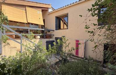 Maison de village avec garage et cour — photo du bien