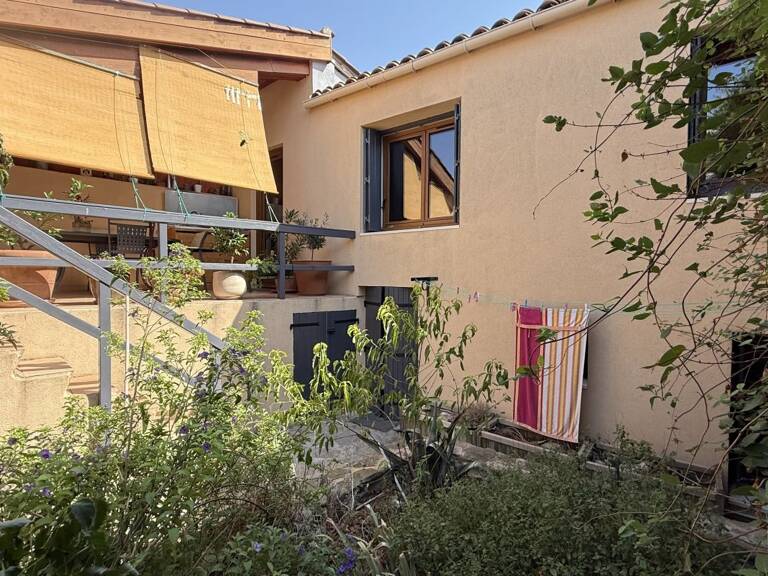 Maison de village avec garage et cour — photo 1