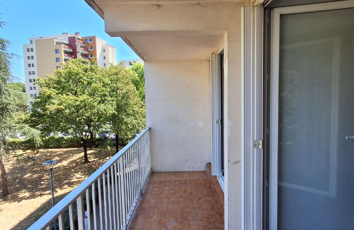 Agréable T3 traversant de 58,44 m2, avec garage et cellier — photo 2