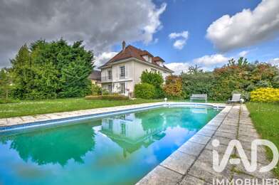 Maison 10 pièces 469000 €