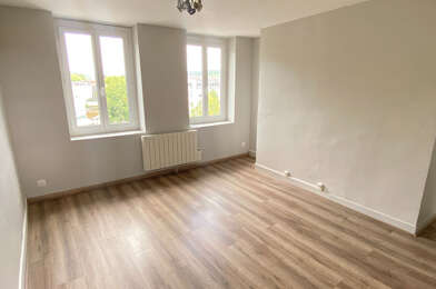 Appartement 3 pièces 760 €