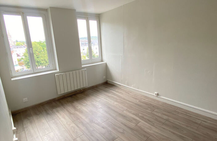 F3 ROUEN (76000) 5-9 place Saint Hilaire — photo 2
