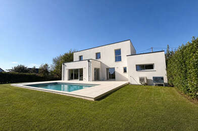 Maison 7 pièces 499200 €