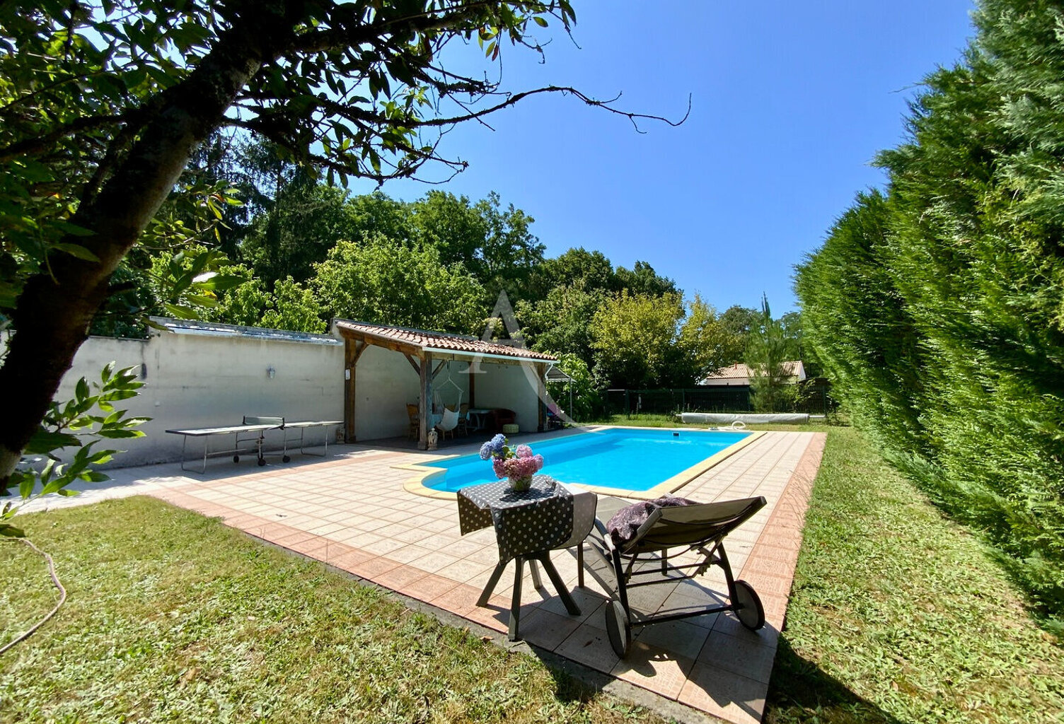 Maison centre Jonzac avec piscine ! — photo 1