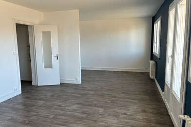 Appartement 3 pièces 700 €