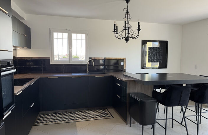 Maison à Frontignan 4 pièce(s) 96 m2 — photo 2